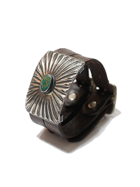 Indian Jewelry（インディアン ジュエリー） 】 ナバホレザーブレス