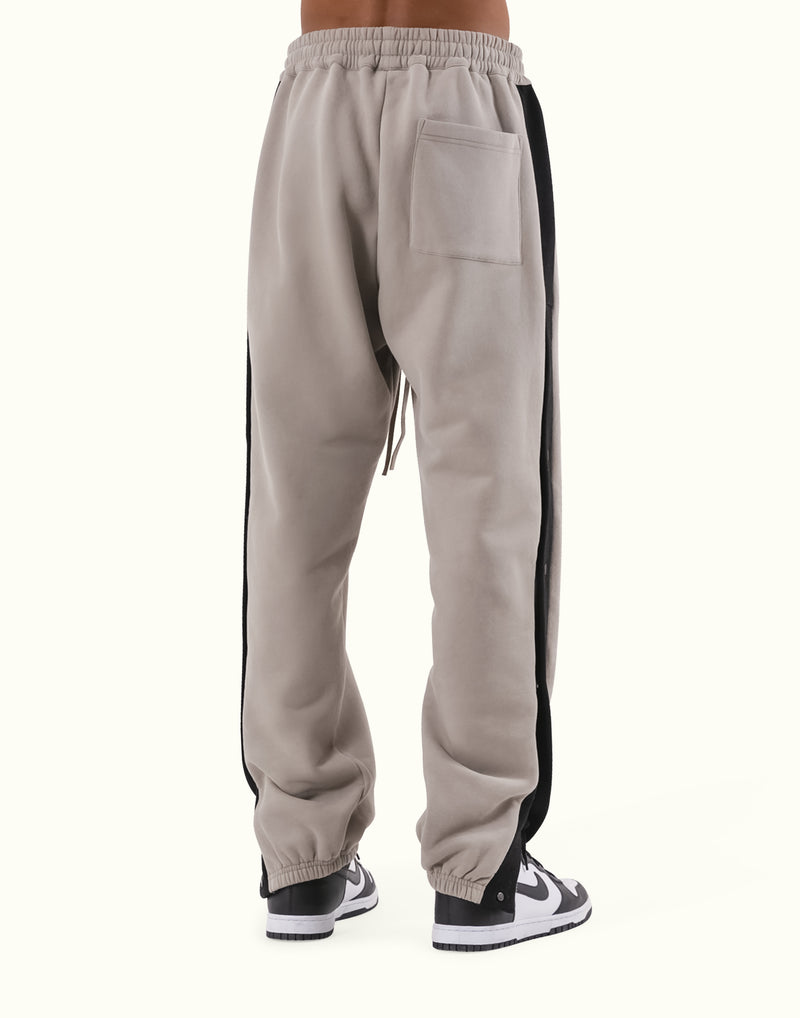 Warm Up Button Sweat Pants - Beige – LÝFT