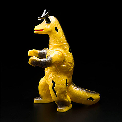 昭和の時代に発売されたマルサン・レトロソフビを140%の拡大で復刻する