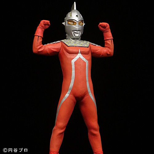 発光ギミック内蔵！『ウルトラセブン』放送開始50年を記念して、エクス