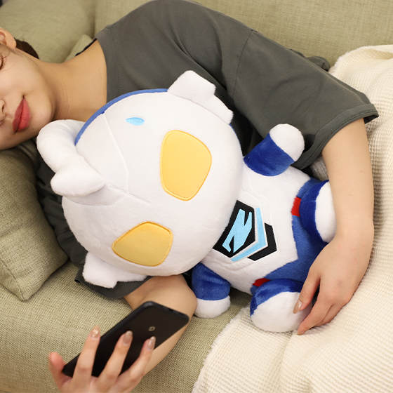 M78ウルトラマン ふわふわ抱っこぬいぐるみ ウルトラマンゼット – 円谷