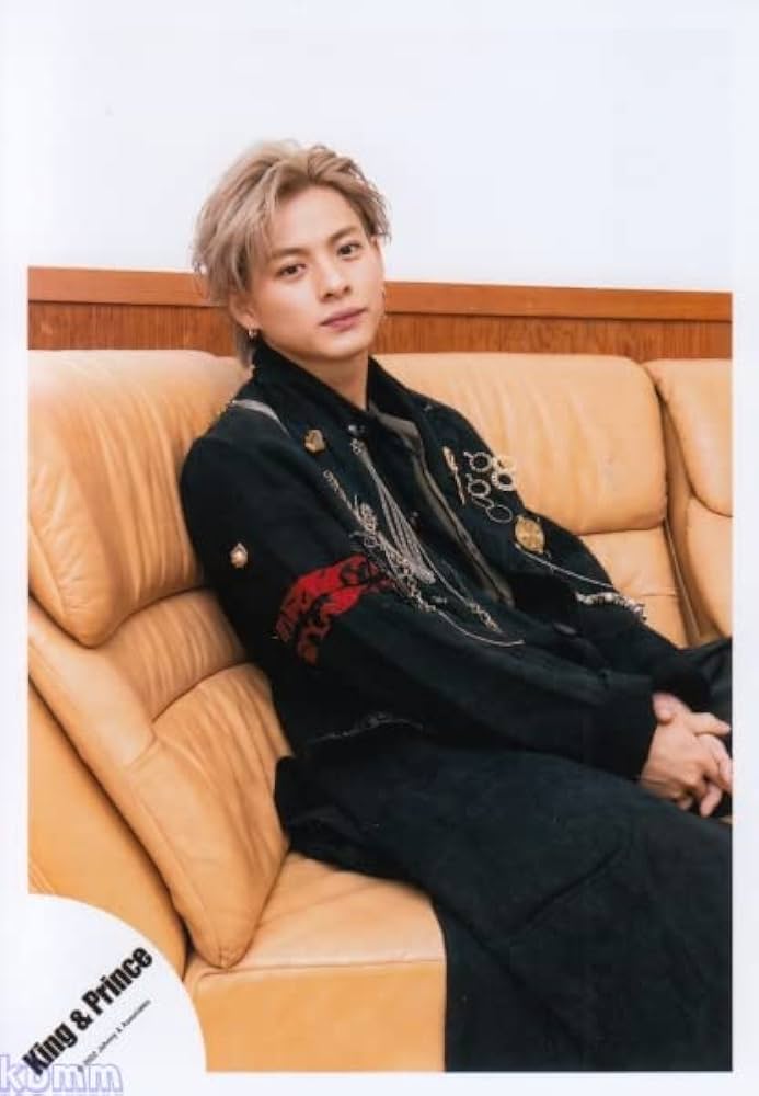 Amazon.co.jp: King & Prince 公式 生 写真 （平野紫耀）KP01677