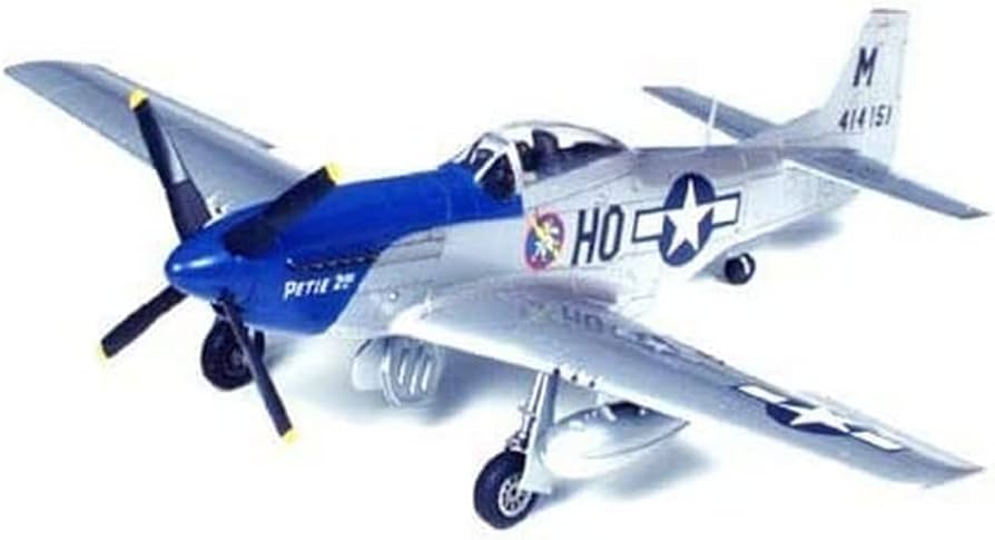 ムスタングです。1/48 P400 P51 2機セット(プラモ 完成品) P-51D