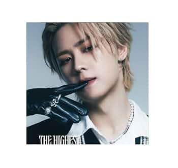 Amazon.co.jp: 威神V ウェイシェンブイ WayV - Japan 1st Mini Album