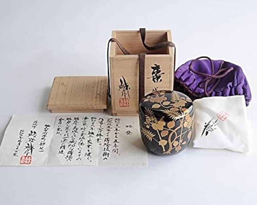 Amazon.co.jp: 蒔絵師鈴谷鐵五郎嵯峨絵棗仕覆、共箱高さ約7．2cm