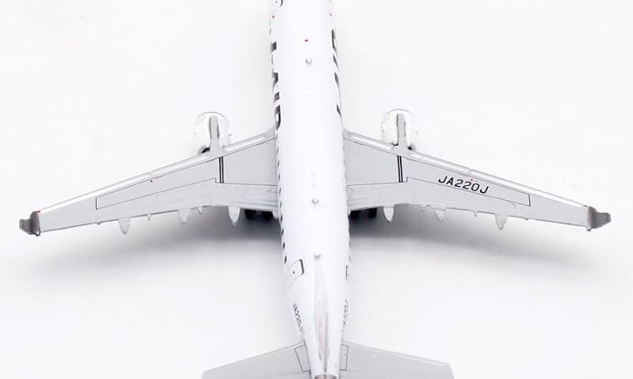 Amazon.co.jp: JC Wings 1/400 完成品 J-AIR EMBRAER E170 JA220J