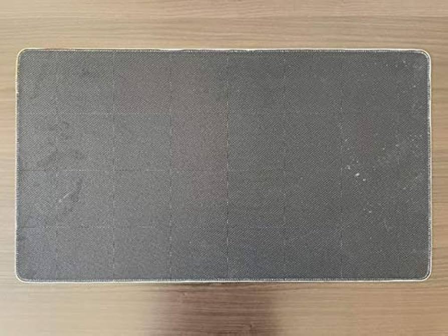 Amazon.co.jp: Blood for Bones Seb McKinnon プレイマット : おもちゃ