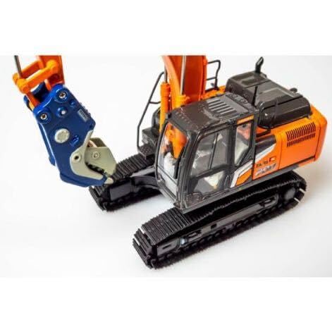 Amazon.co.jp: ZAXIS200-7 1/50 小割仕様 日立建機 油圧ショベル