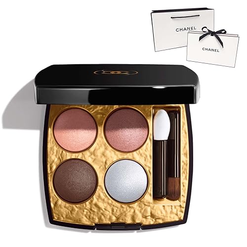 シャネルアイシャドウクリスマス2023年使い方とレビュー