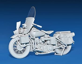 Amazon | ミニアート 1/35 アメリカ軍 バイククルー修理中 フィギュア3