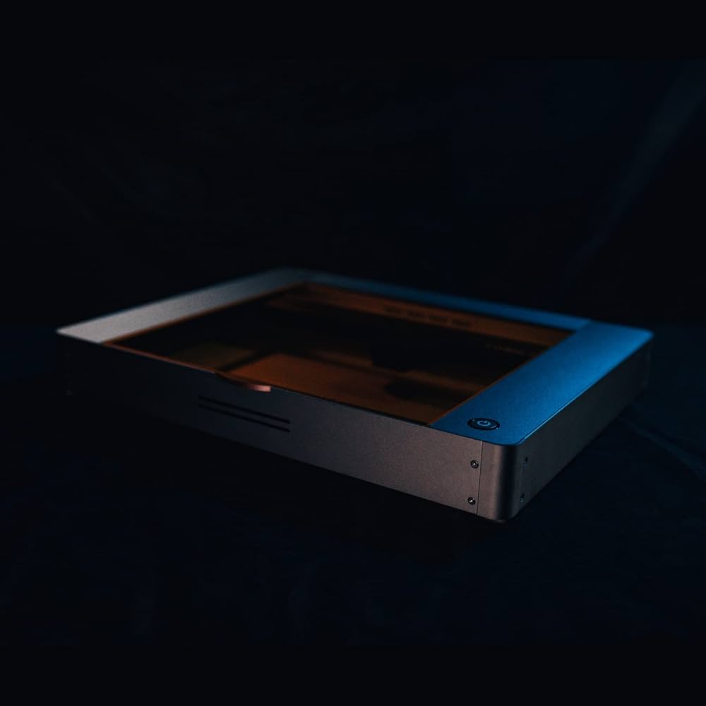 Amazon.co.jp: レーザー加工機 cubiio 2（キュビオ 2）小型 超軽量 DIY