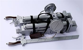 Amazon.co.jp: 進撃の巨人 立体機動装置 Cosplay コスプレ道具（刃が