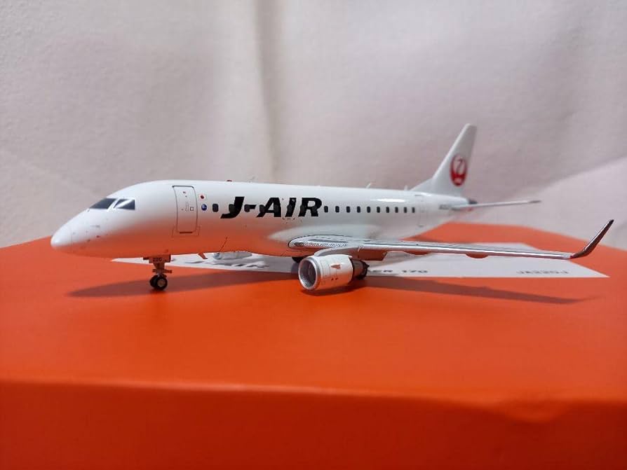 Amazon.co.jp: Jc Wings 1 200 J-AIR EMBRAER 170 JA220J : Toys & Games