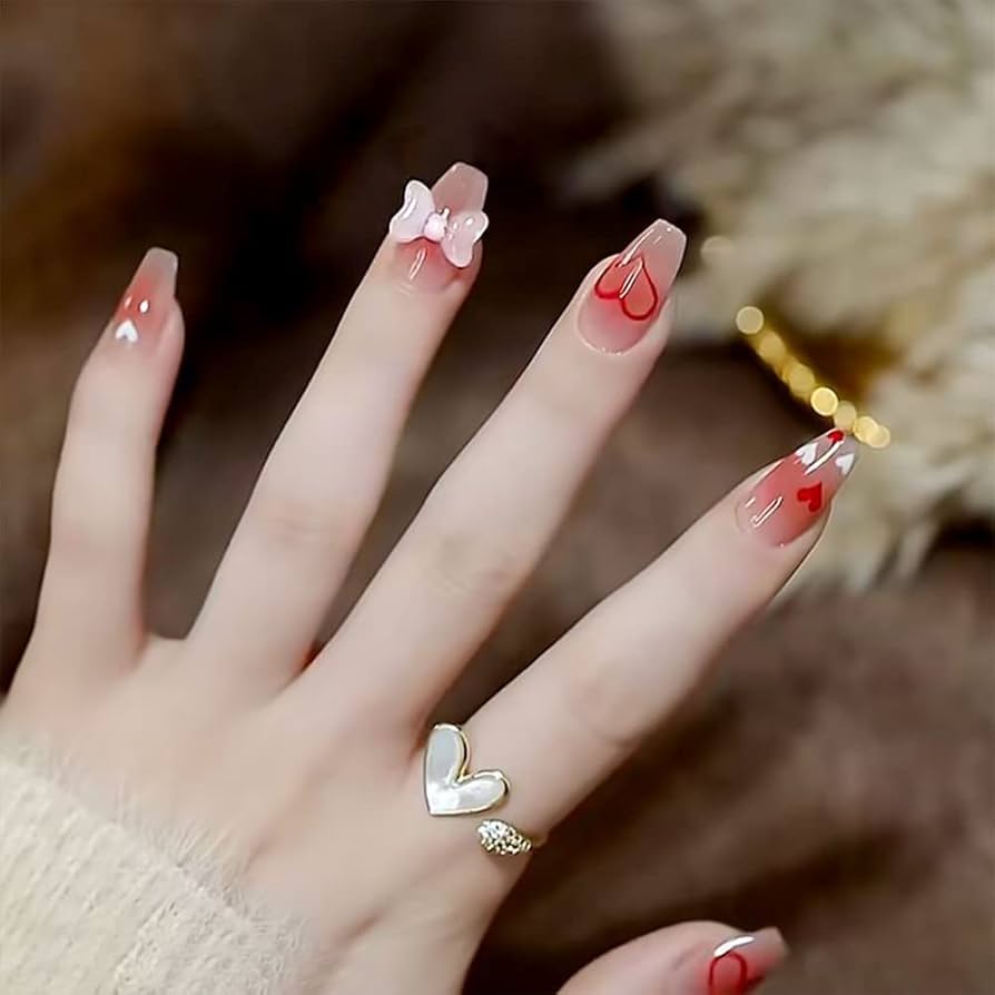 Amazon | Turkalla ネイルチップ 手用 24枚入 12別サイズ 3D立体感 蝶