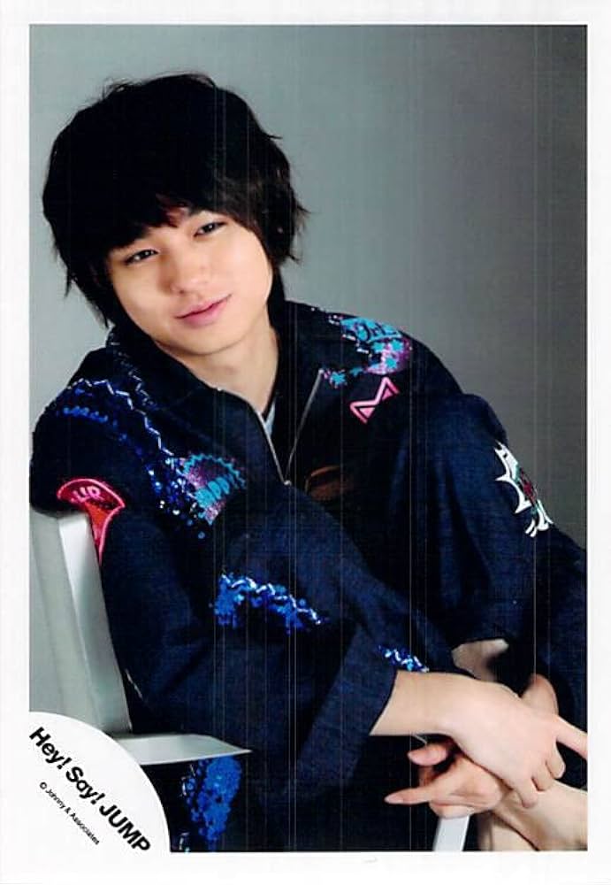 Amazon.co.jp: Hey!Say!Jump 公式写真・伊野尾慧 写真 フォト