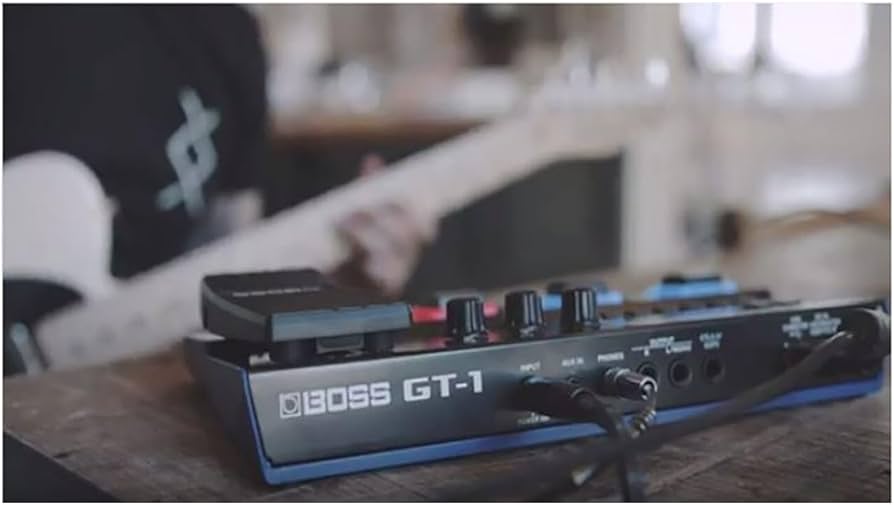 Amazon.co.jp: BOSS/GT-1 ボス ギター マルチエフェクター : 楽器