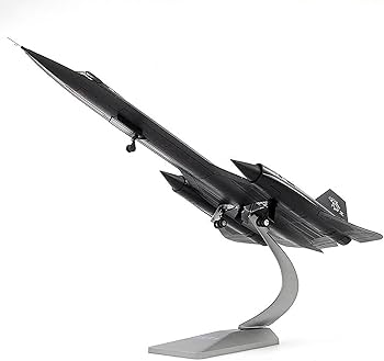 Amazon.com: AZIZAT 1/72 SR-71 Blackbird High-Altitude
