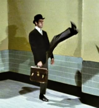 Amazon.co.jp: 「空飛ぶモンティ・パイソン」“日本語吹替復活”DVD BOX