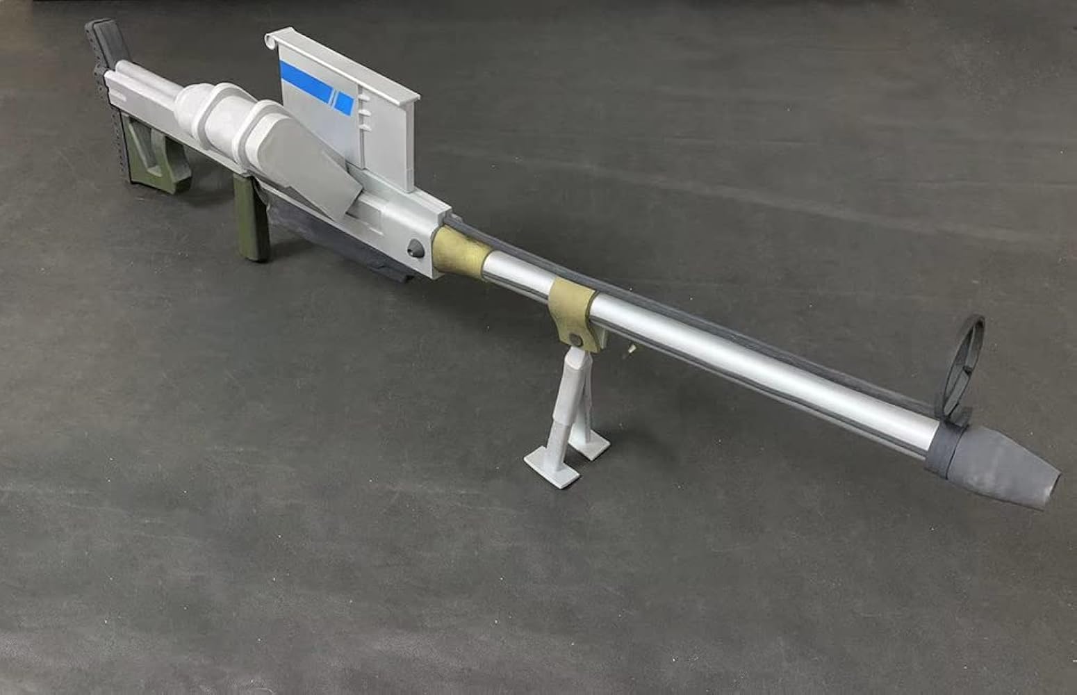 Amazon.co.jp: 勝利の女神：NIKKE ヘルム コスプレ道具 ガン 武器 祭り