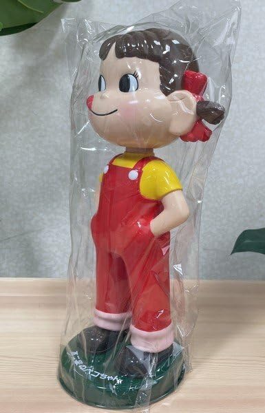 Amazon.co.jp: 不二家 首振りペコちゃん人形 高さ約30cm 当選品 置物