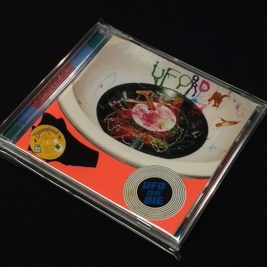 Amazon.co.jp: UFO or Die - Cassettetape Superstar（CD） EYE（山塚
