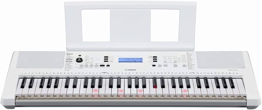Amazon | YAMAHA ヤマハ/EZ-300 ポータブルキーボード 光る鍵盤 | 鍵盤