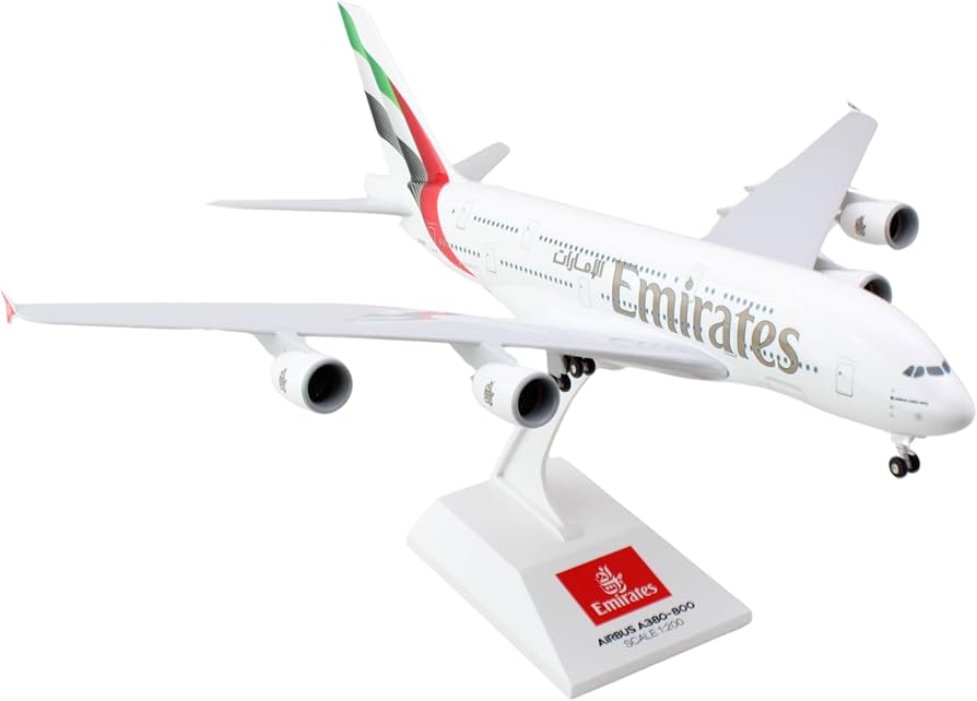 Amazon.co.jp: Daron SkyMarks Emirates A380-800 1/200 w/Gear
