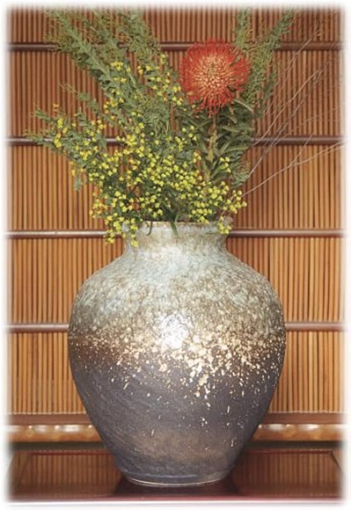 Amazon.co.jp: 信楽焼陶器 花器 古信楽窯変ひねり壺型花入 13号 高さ