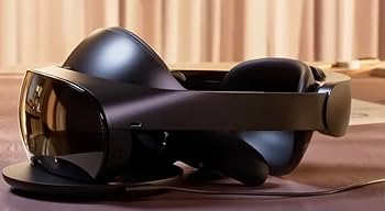 Amazon.com: Meta Quest Pro Headset with Virtual Reality Field