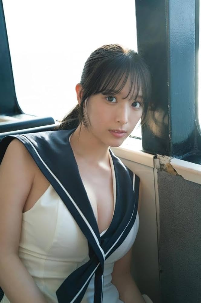 Amazon.co.jp: 葉月くれあ 1st写真集 clarus : Takeo Dec., 葉月 くれ