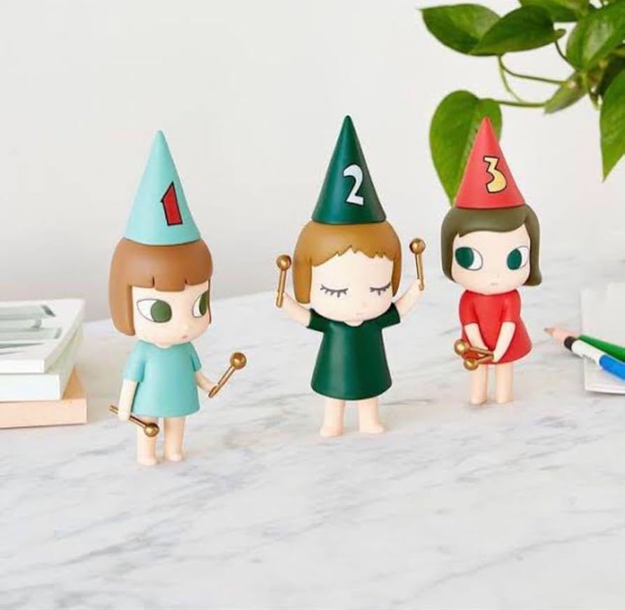 Amazon | 奈良美智 フィギュア ドラミング・ガール123 Drumming Girls