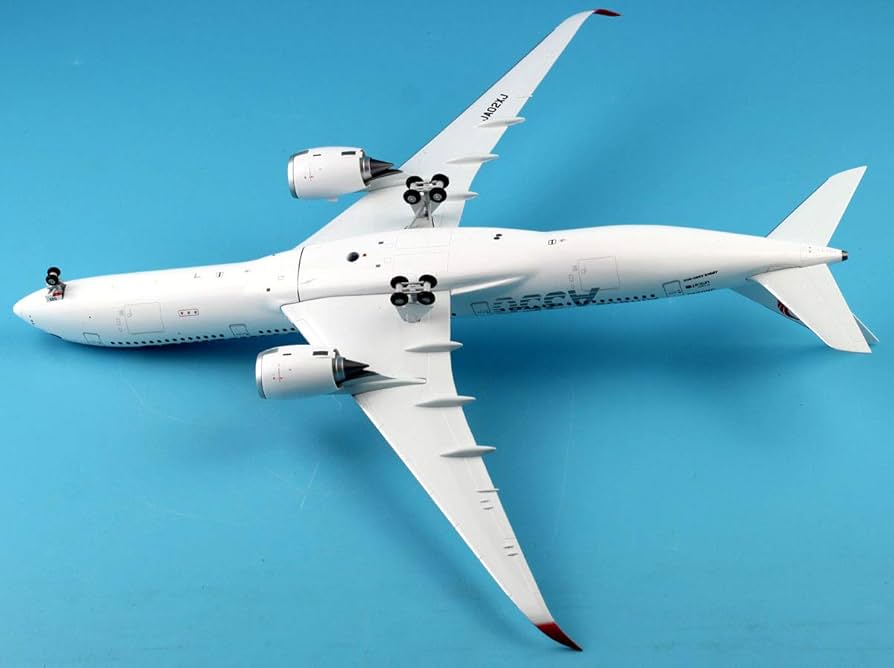 Amazon.co.jp: JC Wings 1/200 完成品 JAL A350-900 JA02XJ ダイ