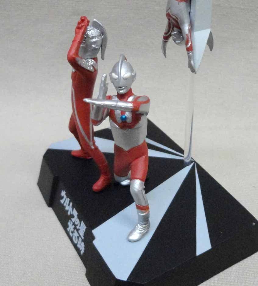 Amazon.co.jp: 怪獣戯画 シークレット ウルトラの星光る時 セブン&初代