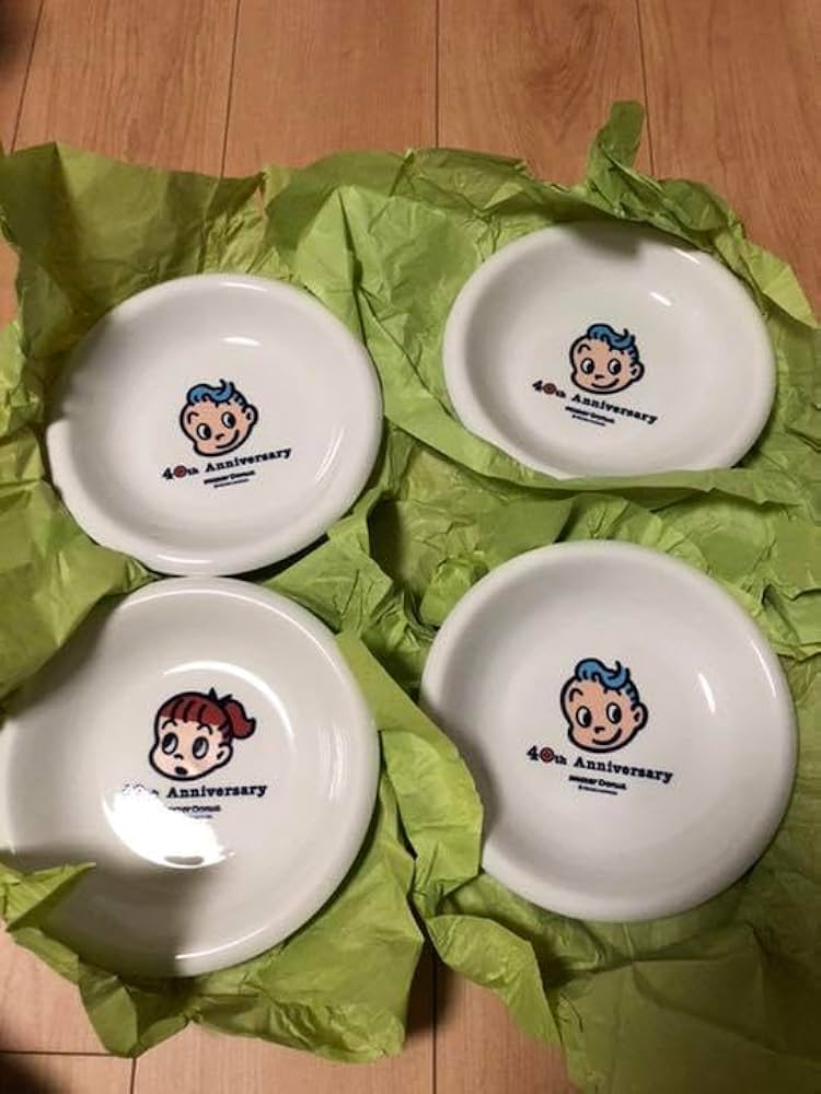 Amazon.co.jp: ミスド40周年 キャラクター ミスタードーナツ 4枚セット