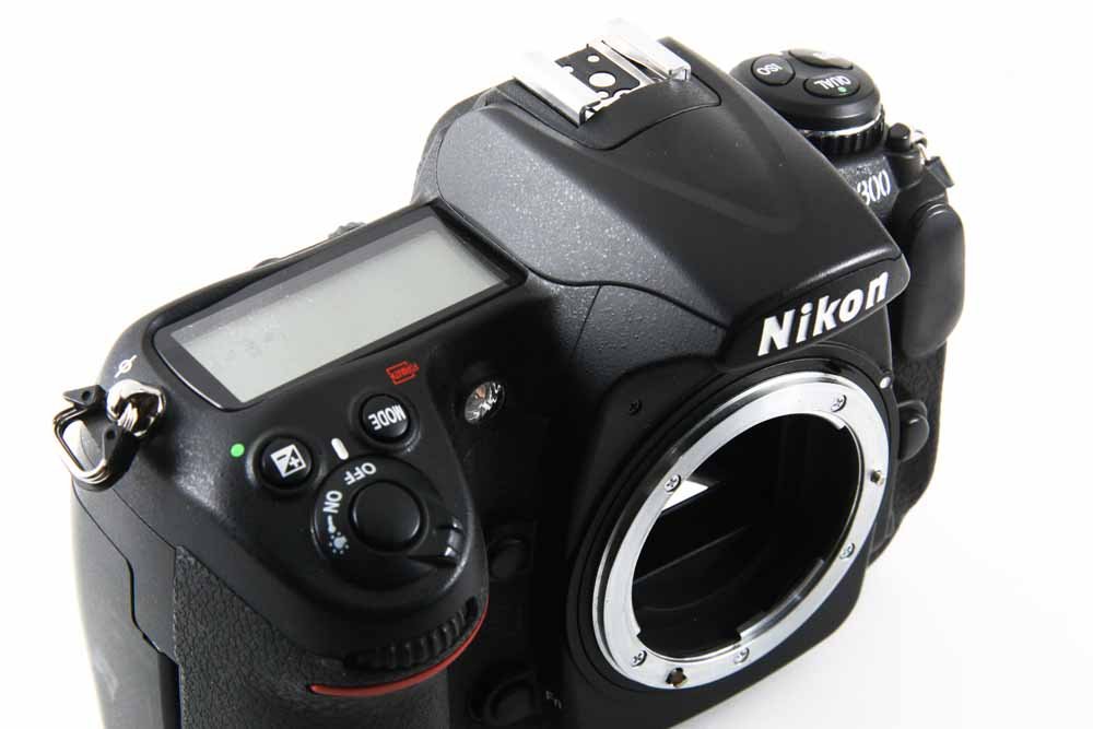 Amazon | Nikon デジタル一眼レフカメラ D300 | デジタル一眼レフ 通販