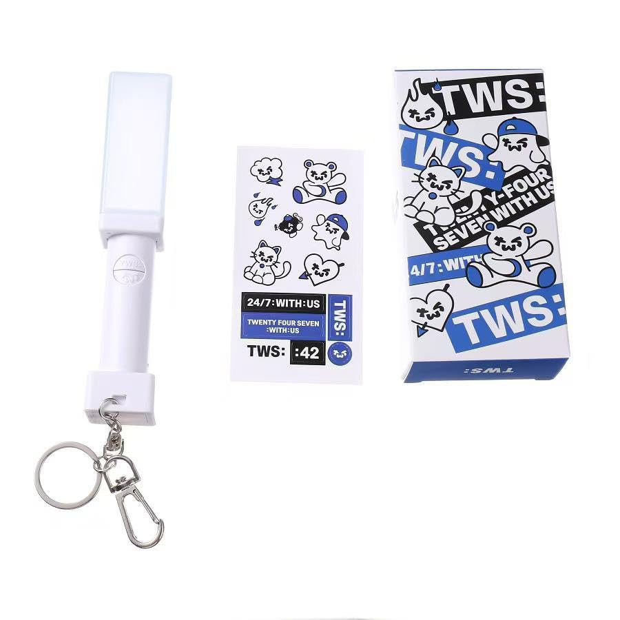 Amazon.co.jp: TWS トゥアス ペンライト TWS 応援 グッズ 発光