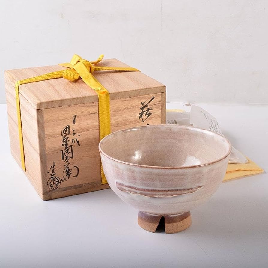 Amazon.co.jp: 茶道具 萩焼 大眉窯 吉賀大眉造 一文字写 茶碗 合わせ箱