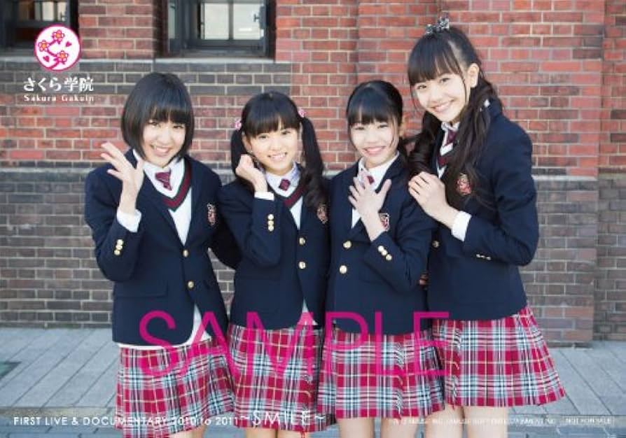 Amazon.co.jp: さくら学院 FIRST LIVE & DOCUMENTARY 2010 to 2011