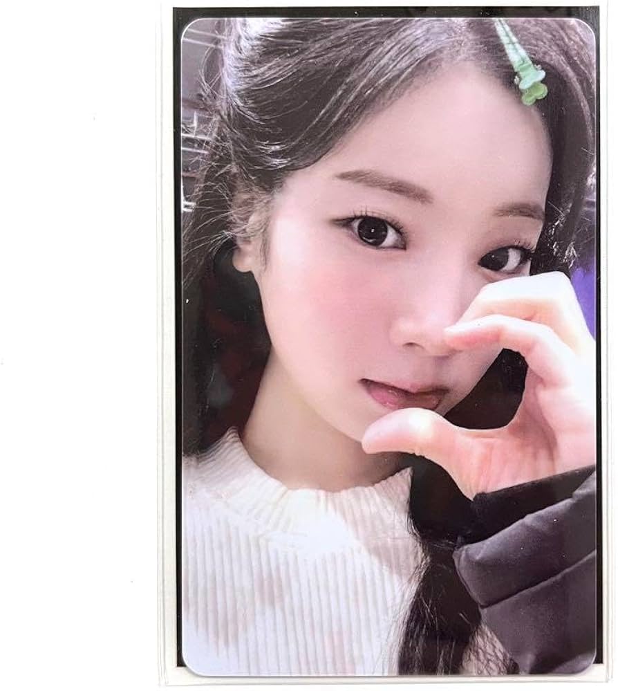 Amazon.co.jp: TWICE READY TO BE ラキドロ DAHYUN ダヒョン : おもちゃ