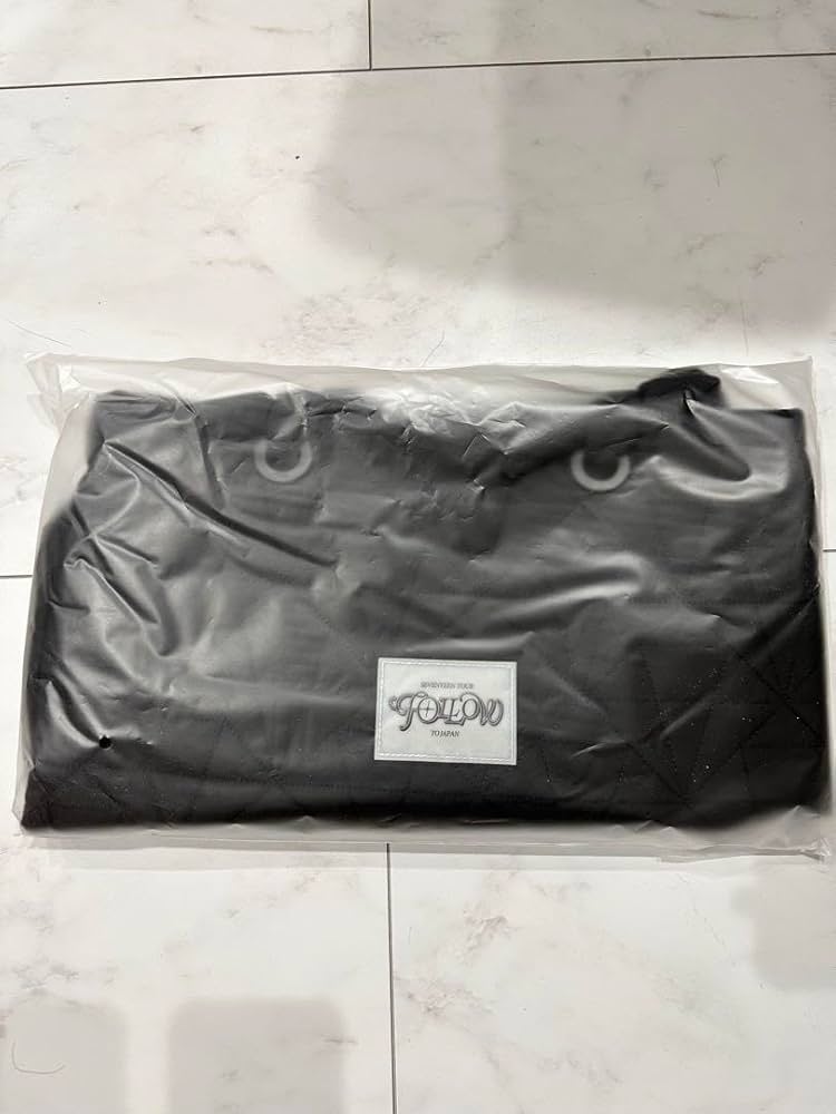 Amazon.co.jp: seventeen follow トートバッグ 黒 ブラック セブチ