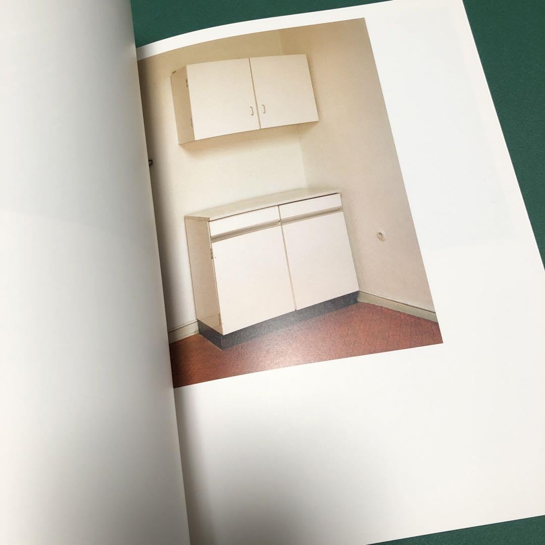 Amazon.co.jp: Thomas Ruff Lichten トーマスルフ 作品集 : おもちゃ