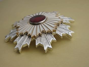 Amazon.co.jp: 勲二等旭日章 勲章 精密複製 日本陸海軍 大日本帝国