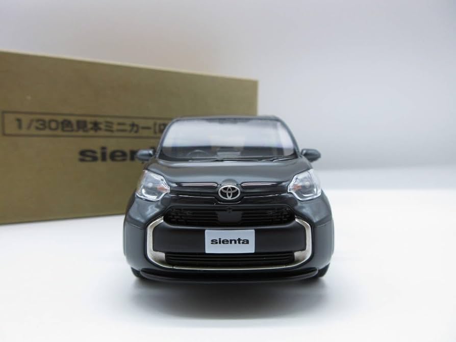 Amazon | 1/30 ミニカー 新型シエンタ 2022 非売品 カラーサンプル
