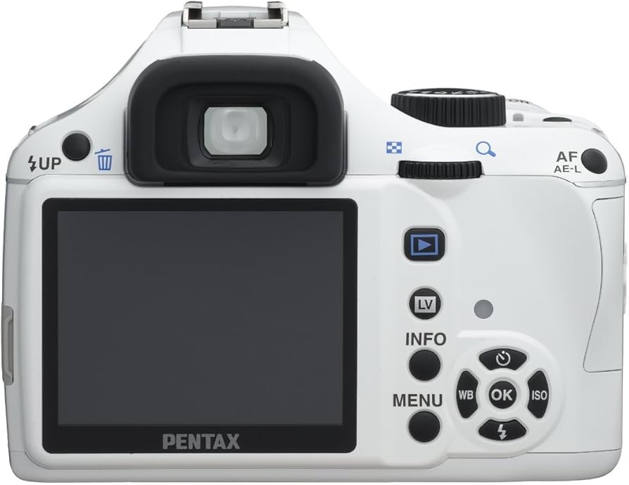 Amazon.com : Pentax K-x 12.4 MP Digital SLR with 2.7-inch LCD and