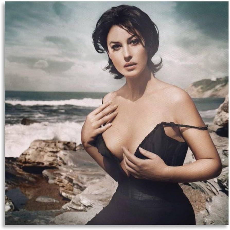 Amazon.co.jp: Monica Bellucci モニカ・ベルッチ Italian Actress