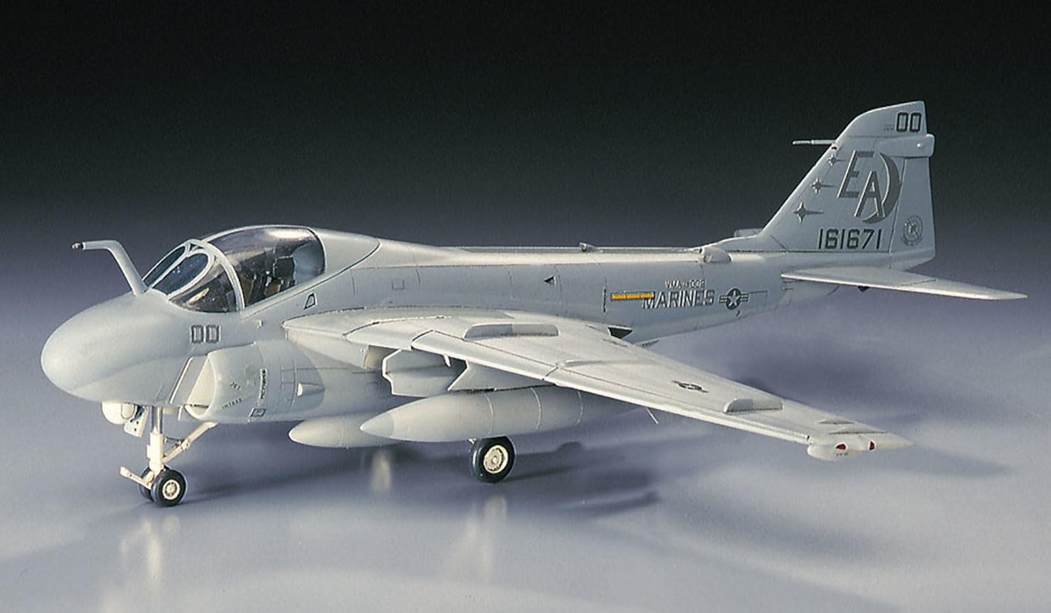 Amazon | ハセガワ 1/72 アメリカ海軍 A-6E イントルーダー プラモデル