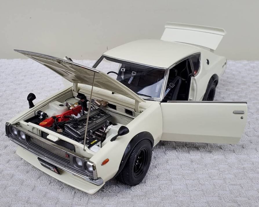 Amazon | 京商 1/18 ドア類開閉、タイヤ回転舵取り 日産 スカイライン