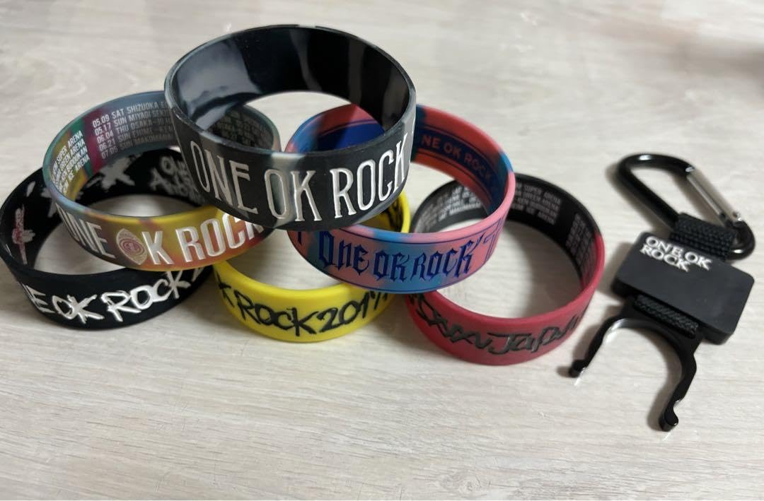 Amazon.co.jp: ONE OK ROCK 歴代ツアーラバーバンド DK : おもちゃ