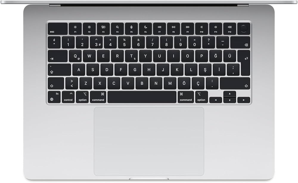 Apple 2024 M3 çipli 15 inç MacBook Air Laptop: 15.3 inç Liquid