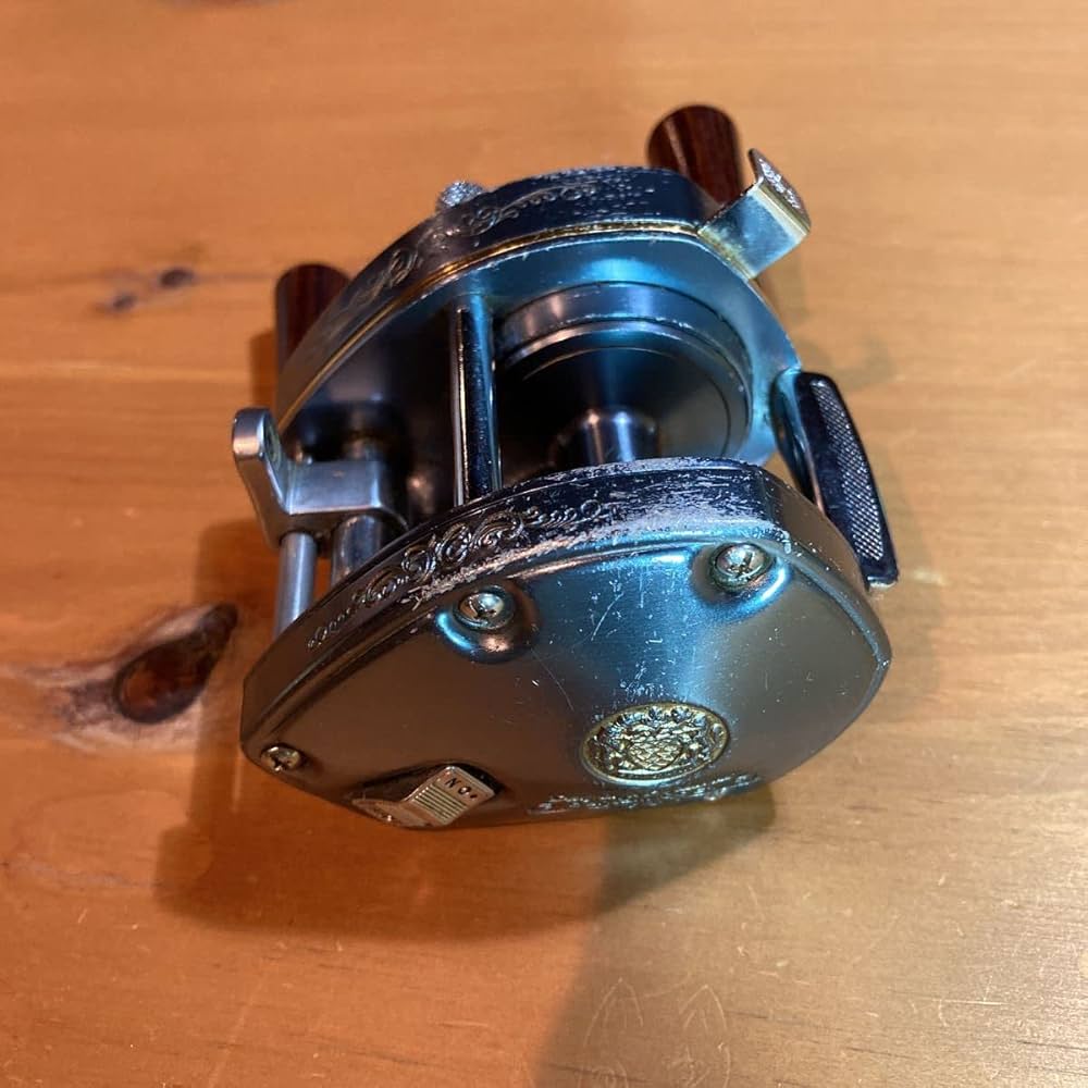 Amazon.co.jp: シマノ バンタム 100EX 検索 オールド リール Abu